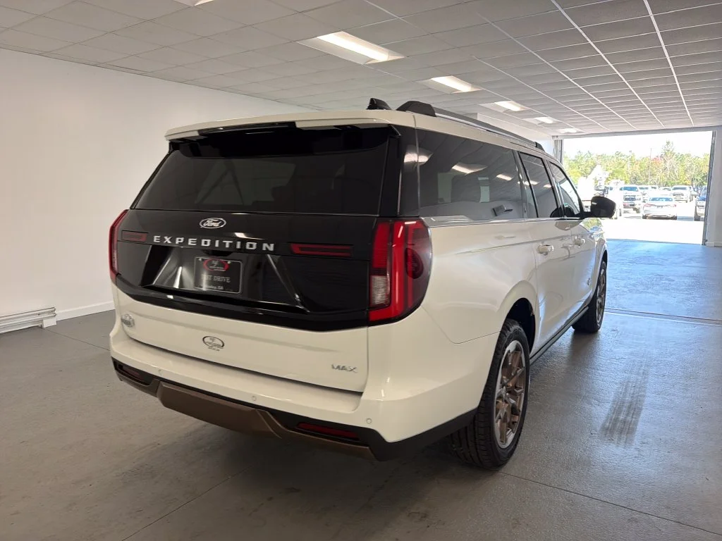 New 2027 Star White Metallic Tri-Coat Ford MAX King Ranch® image 6