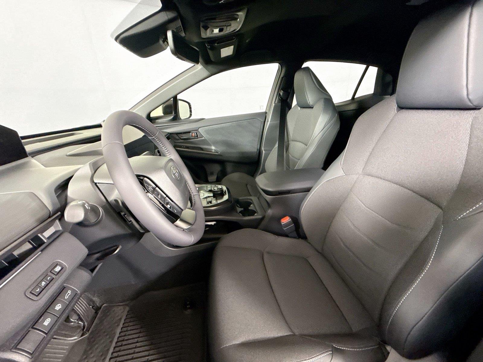 New 2026 Wind Chill Pearl Toyota SE image 13