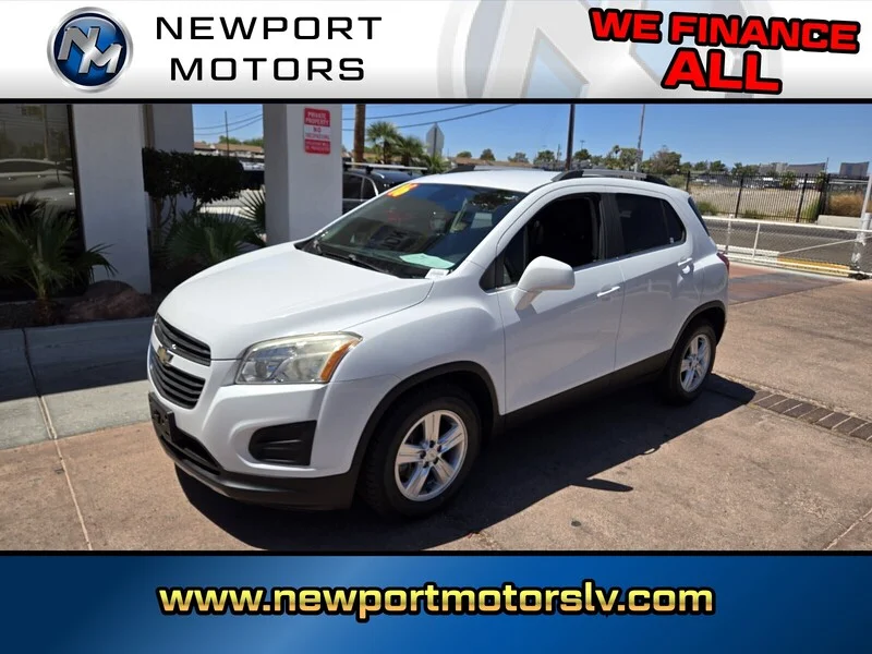 Used 2016 Summit White Chevrolet LT image 1