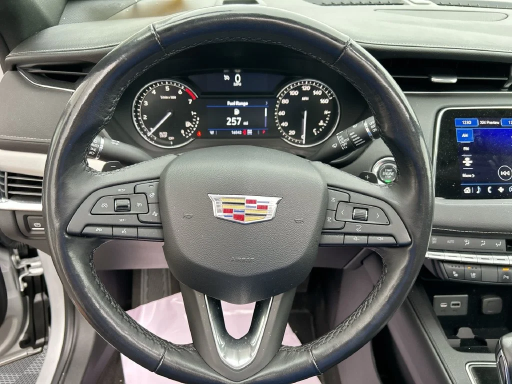 Used 2019 RADIANT SILVER METALLIC Cadillac AWD Premium Luxury image 29