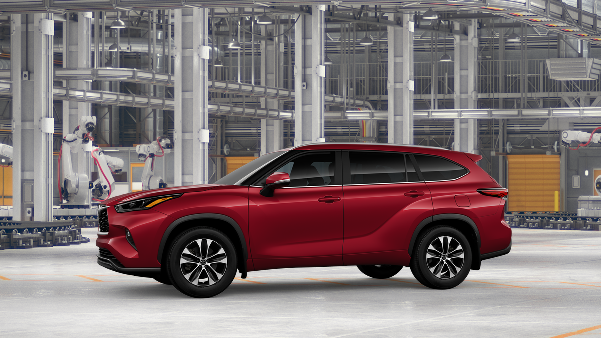 New 2026 Ruby Flare Pearl Toyota XLE image 3