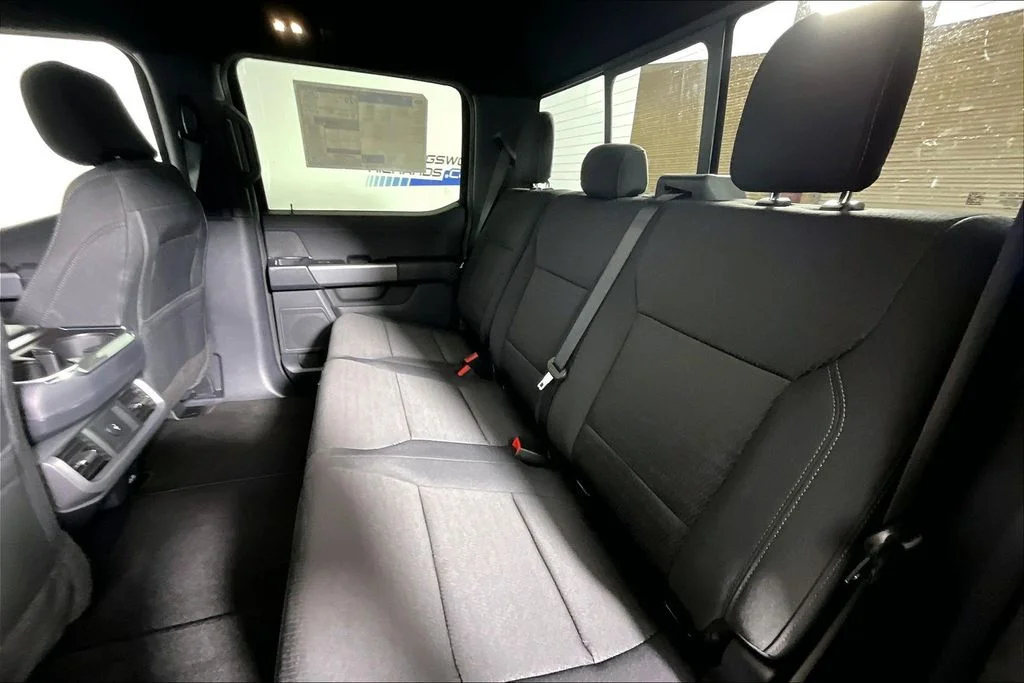 New 2026 Agate Black Metallic Ford XLT image 10