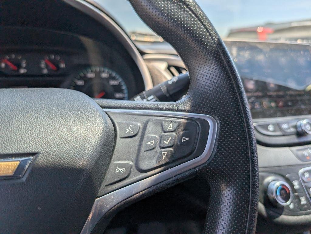 Used 2022 Summit White Chevrolet LT image 14