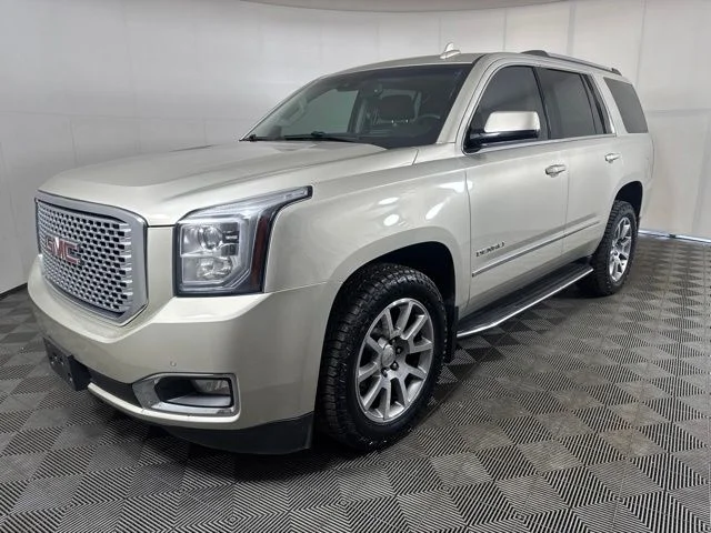 Used 2016 Beige GMC Denali image 8
