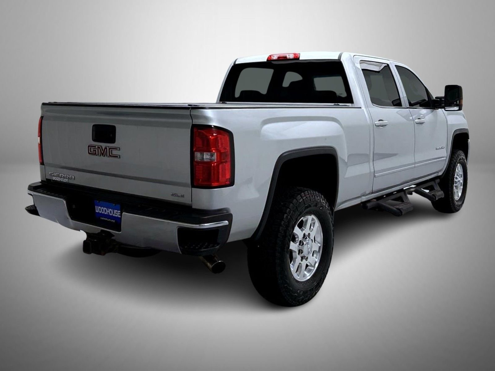 Used 2015 Silver GMC SLE image 5