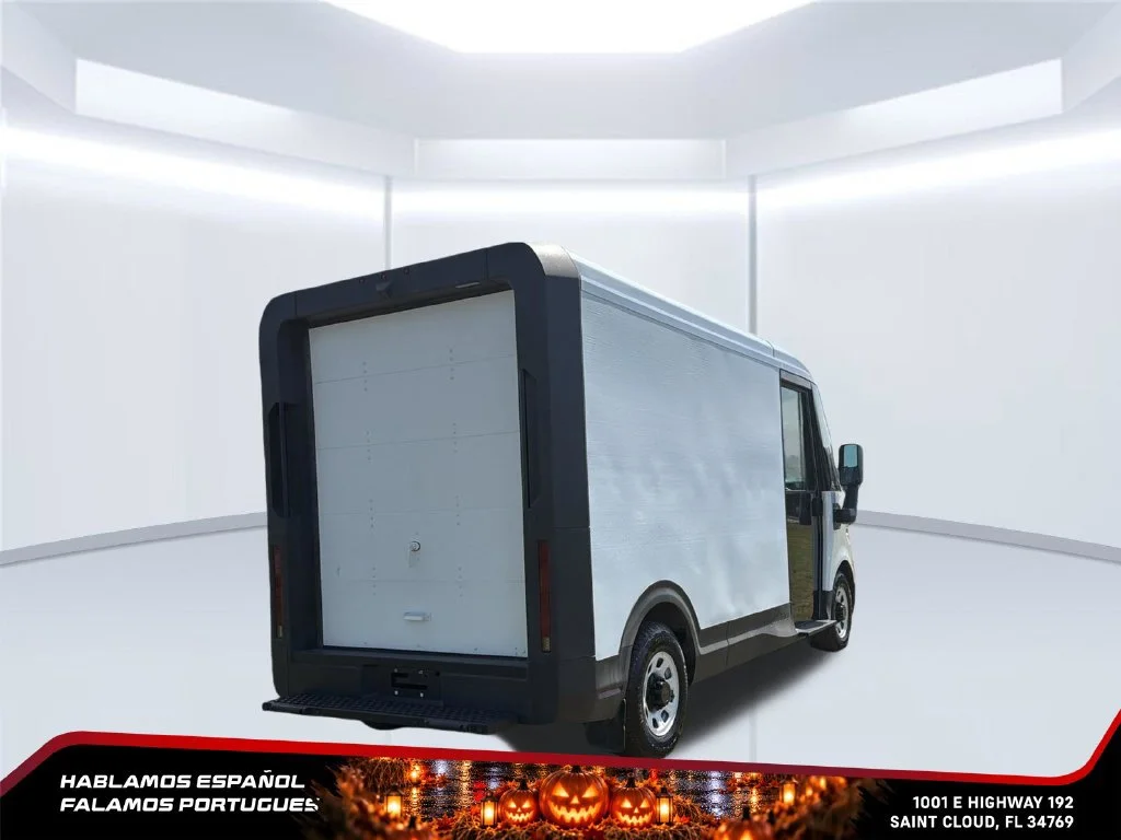 Used 2024 Oyster White BrightDrop EJY image 8