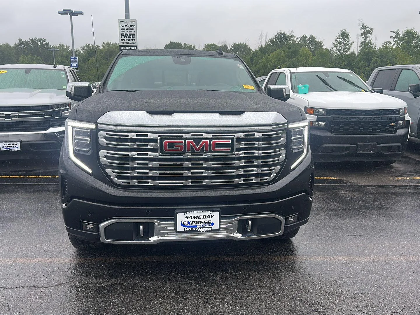 Used 2024 Onyx Black GMC Denali image 6