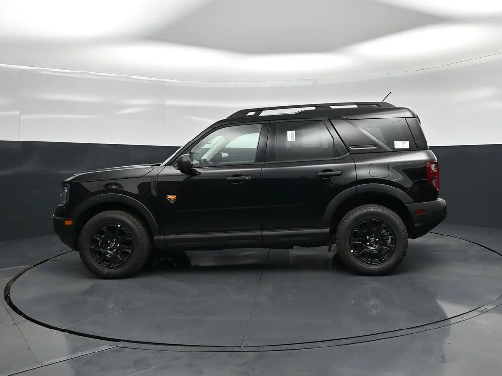 New 2026 Shadow Black Ford Badlands image 26