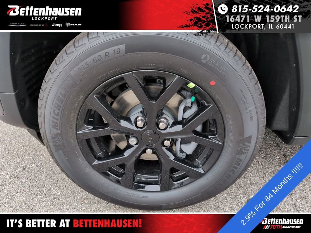 New 2026 Baltic Gray Metallic Clear-Coat Exterior Paint Jeep Laredo Altitude image 12