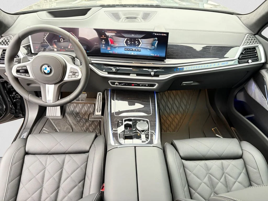 2026 BMW X7 40i - Photo 12