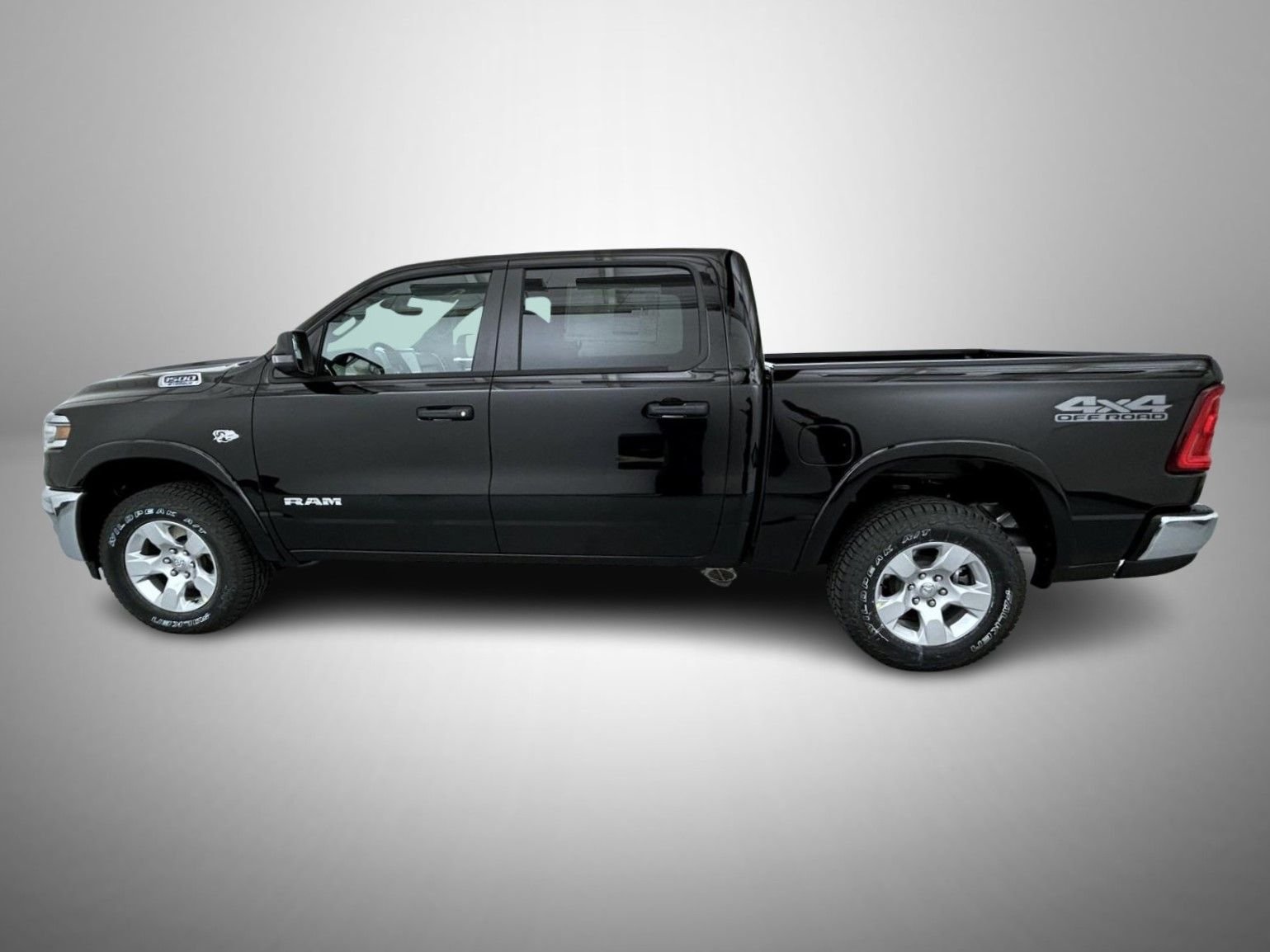 New 2026 Diamond Black Crystal Pearl-Coat Exterior Paint RAM Big Horn/Lone Star image 8