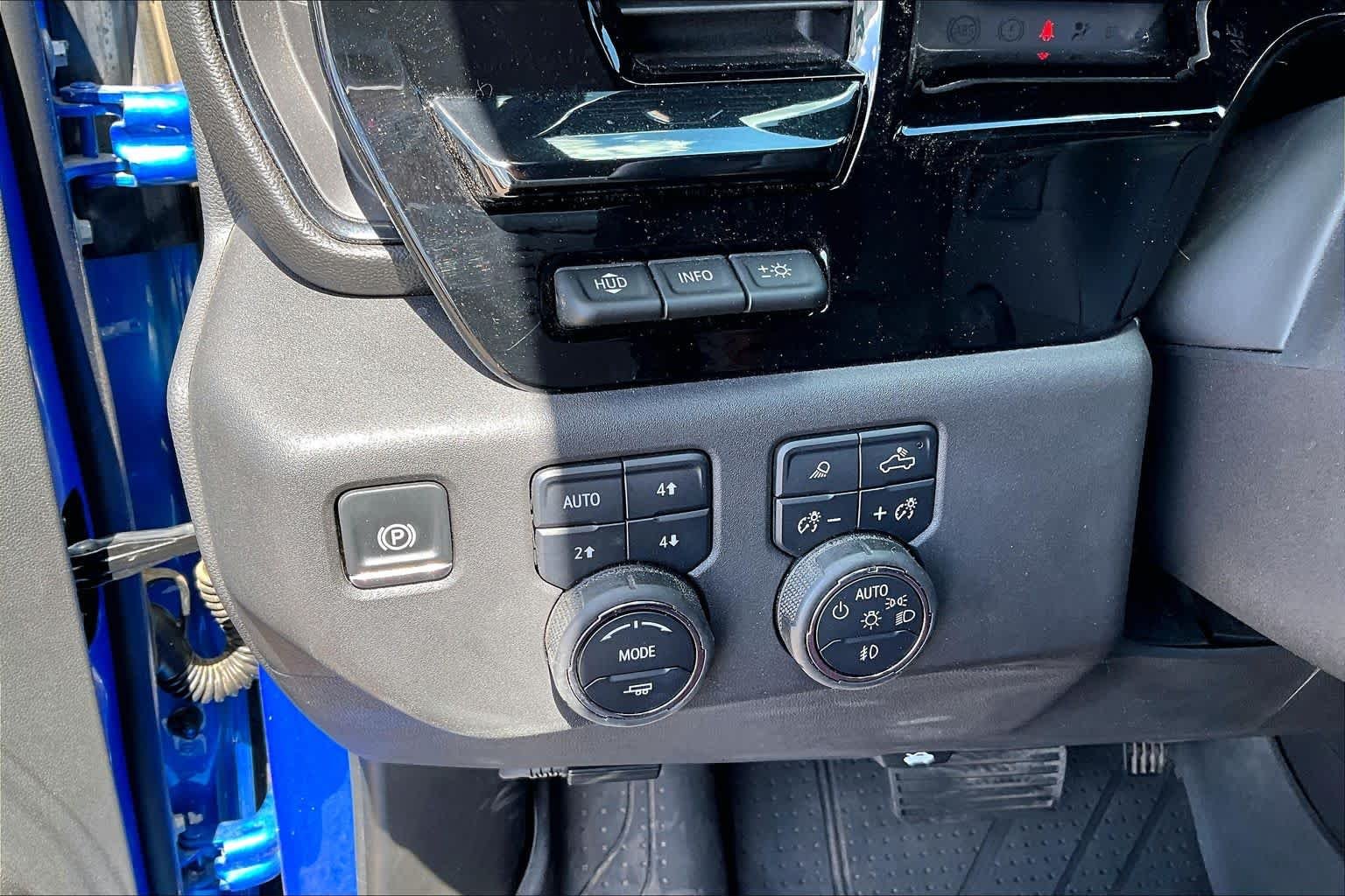 Used 2025 Riptide Blue Metallic Chevrolet ZR2 image 31