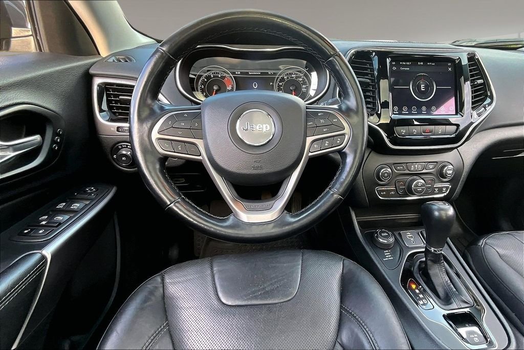 Used 2021 Gray Jeep Limited image 5