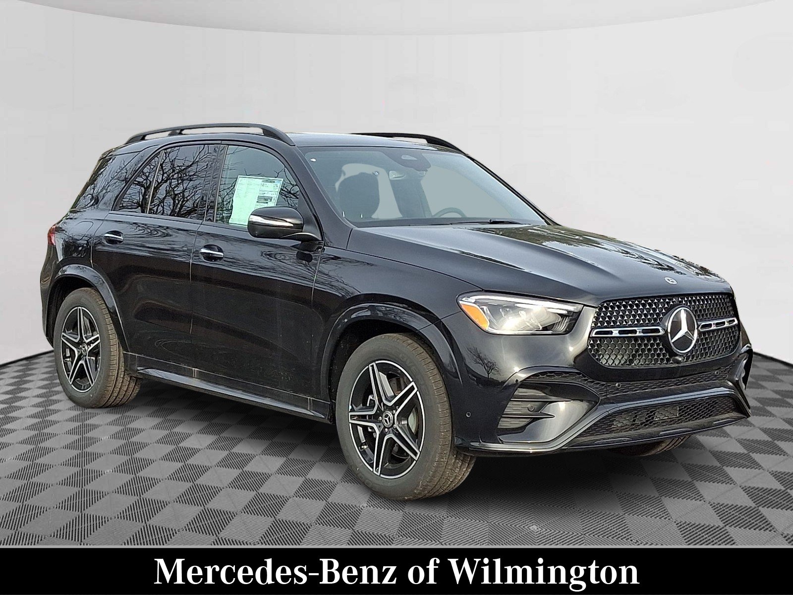 New 2026 Obsidian Black Metallic Mercedes-Benz GLE 350 image 1