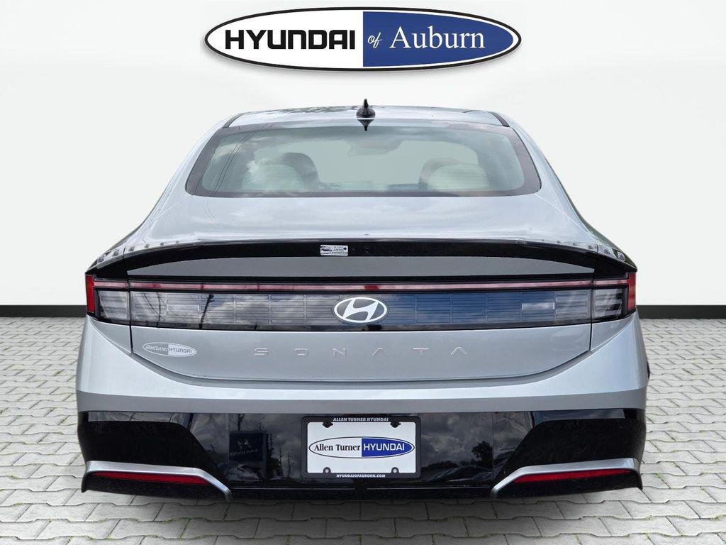 New 2026 Silver Hyundai SEL Sport image 6
