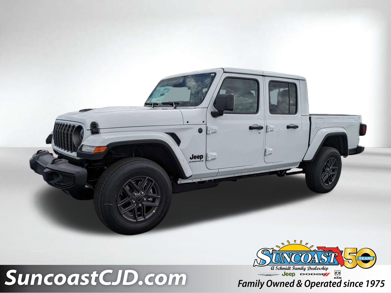 2026 Jeep Gladiator Sport S Auto's photo