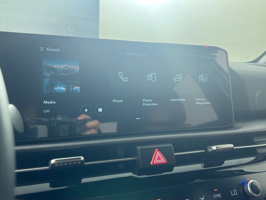 New 2026 Wolf Gray Kia X-Line image 27