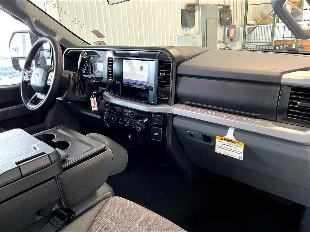 New 2026 Gray Metallic Ford XLT image 10