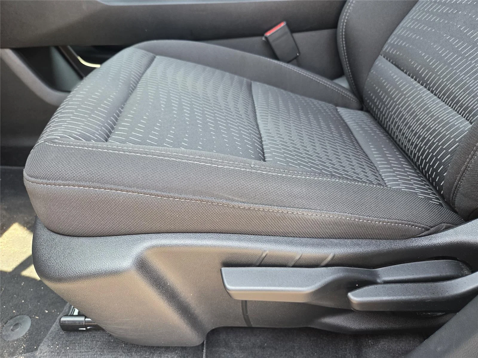 Used 2026 Sterling Gray Metallic Chevrolet FWD LT image 16