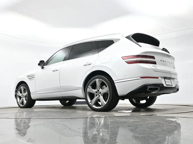Used 2023 Uyuni White Genesis 4DR AWD 2.5 image 32