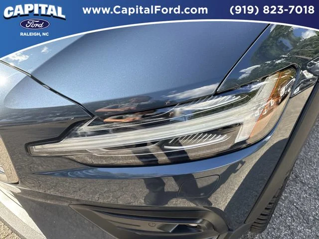 Used 2024 Blue Volvo Ultimate image 11