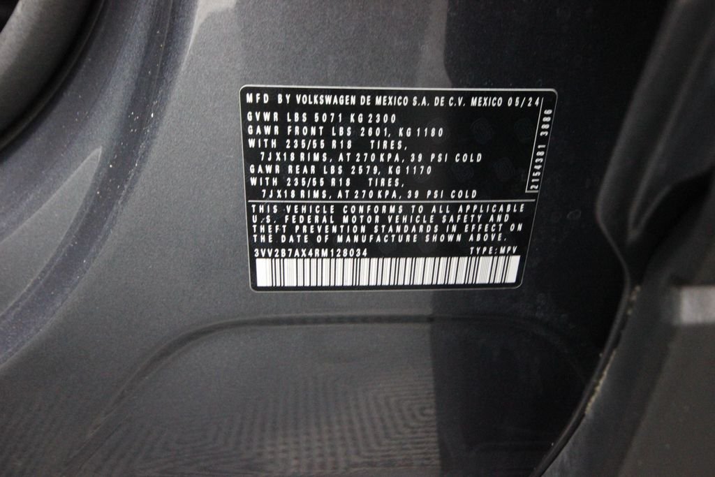 Used 2024 Gray Volkswagen 2.0T SE image 28