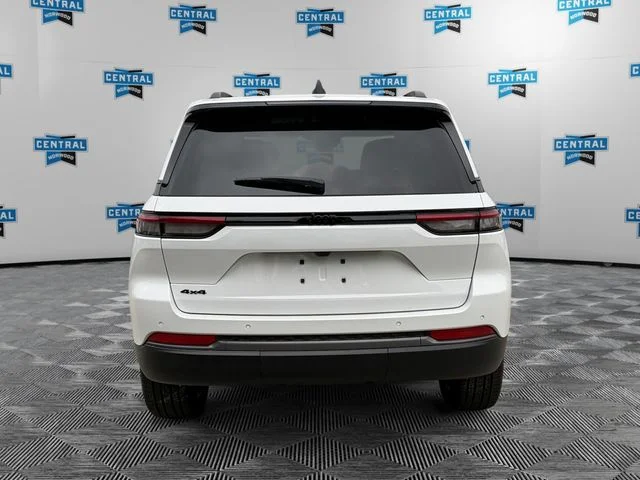New 2026 White/off-white Jeep Limited image 4