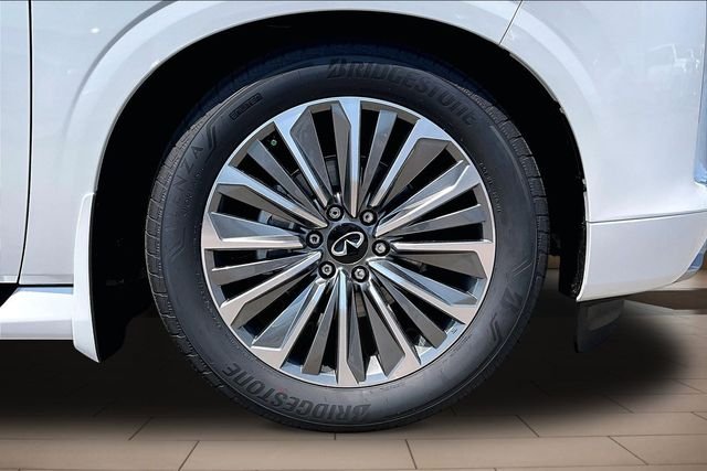 New 2027 RADIANT WHITE INFINITI LUXE image 9