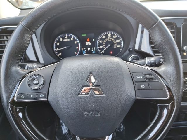 Used 2017 Black Mitsubishi SE image 14