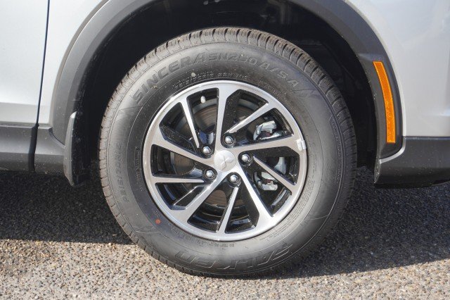 New 2026 Alloy Silver Metallic Mitsubishi ES image 5