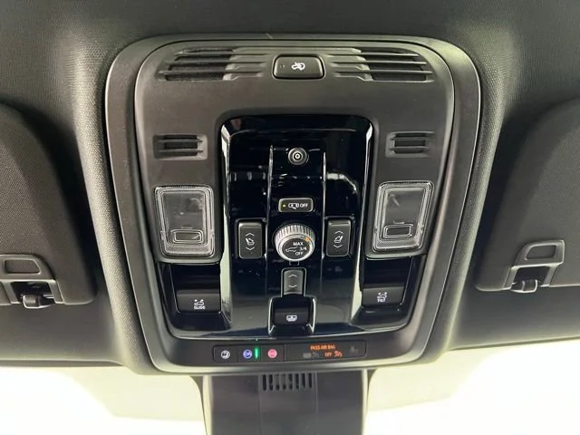2026 GMC Yukon Denali - Photo 31