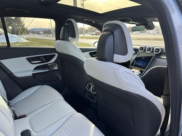 Used 2026 Cirrus Silver Metallic Mercedes-Benz GLC 300 image 21