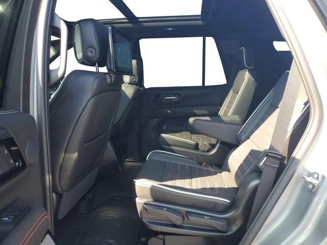 Used 2026 Sterling Metallic GMC AT4 Ultimate image 26