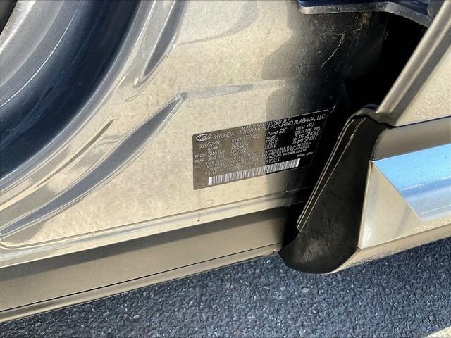Used 2019 Gray Hyundai SE image 21