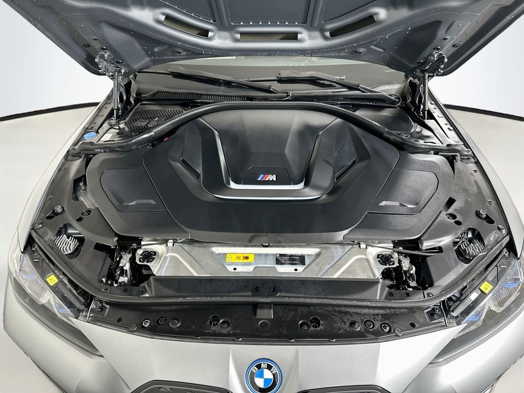 Used 2023 Gray BMW M50 image 32
