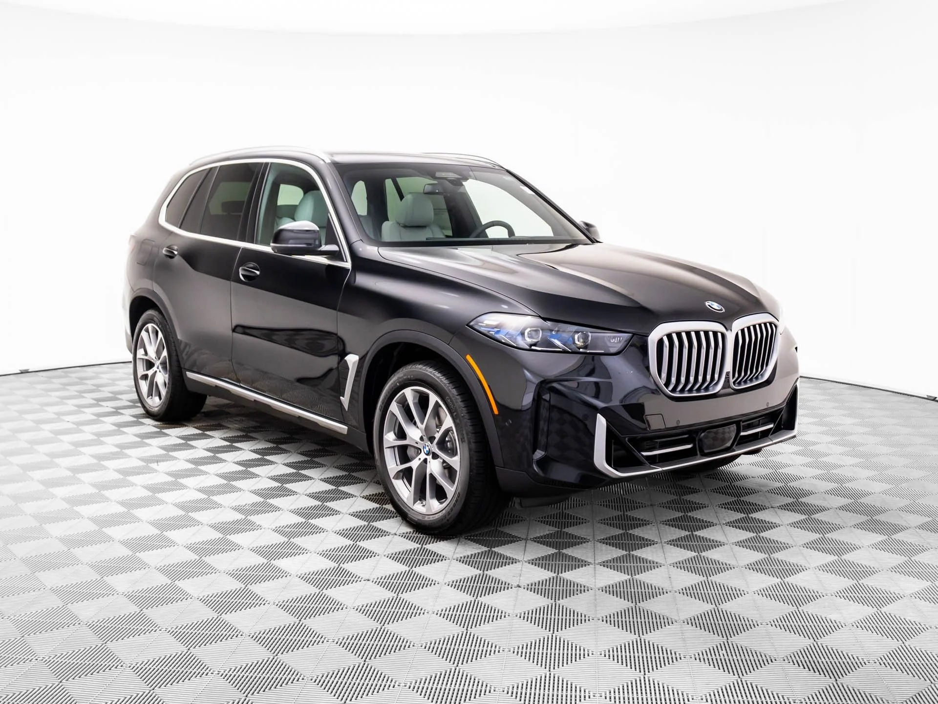Certified Used 2026 Black BMW xDrive40i image 8