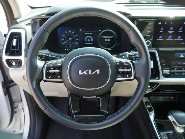 Used 2023 White Kia SX image 28
