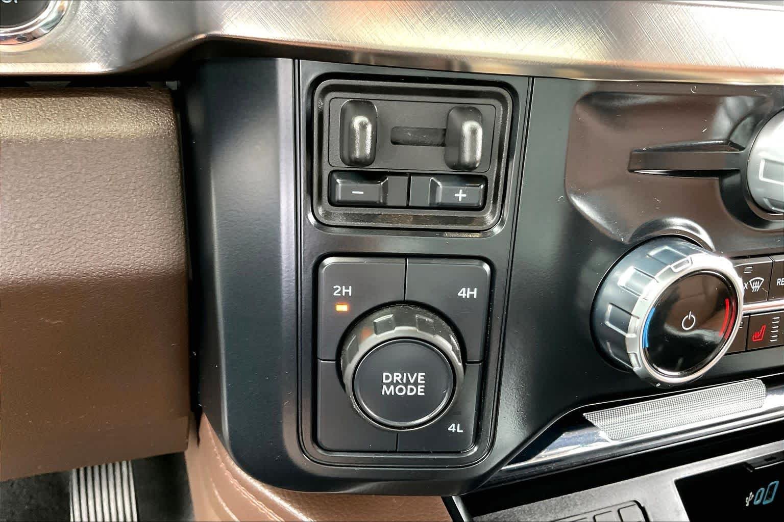 Used 2024 Glacier Gray Metallic TriCoat Ford King Ranch image 30