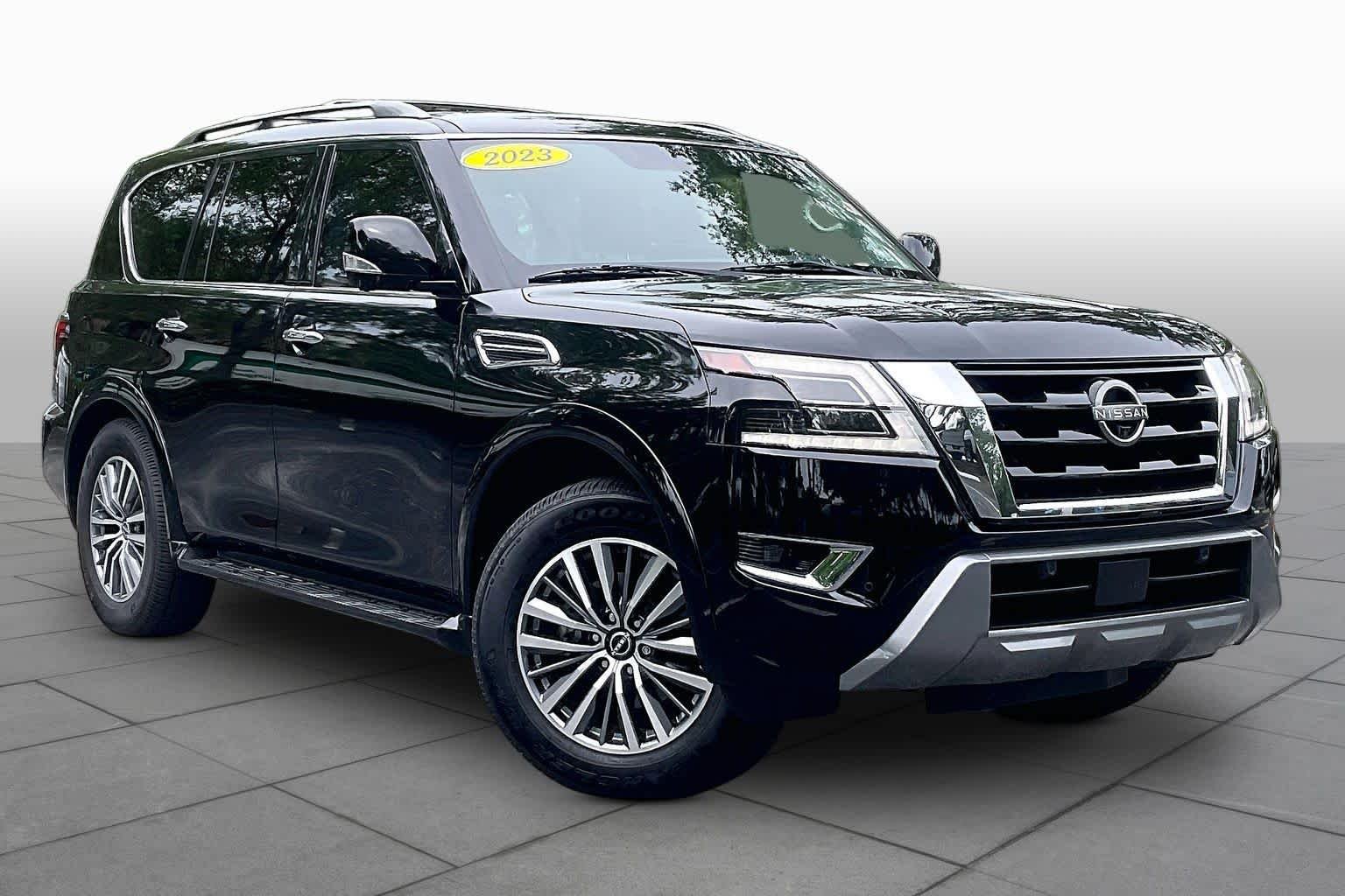 Used 2023 Super Black Nissan SL image 5