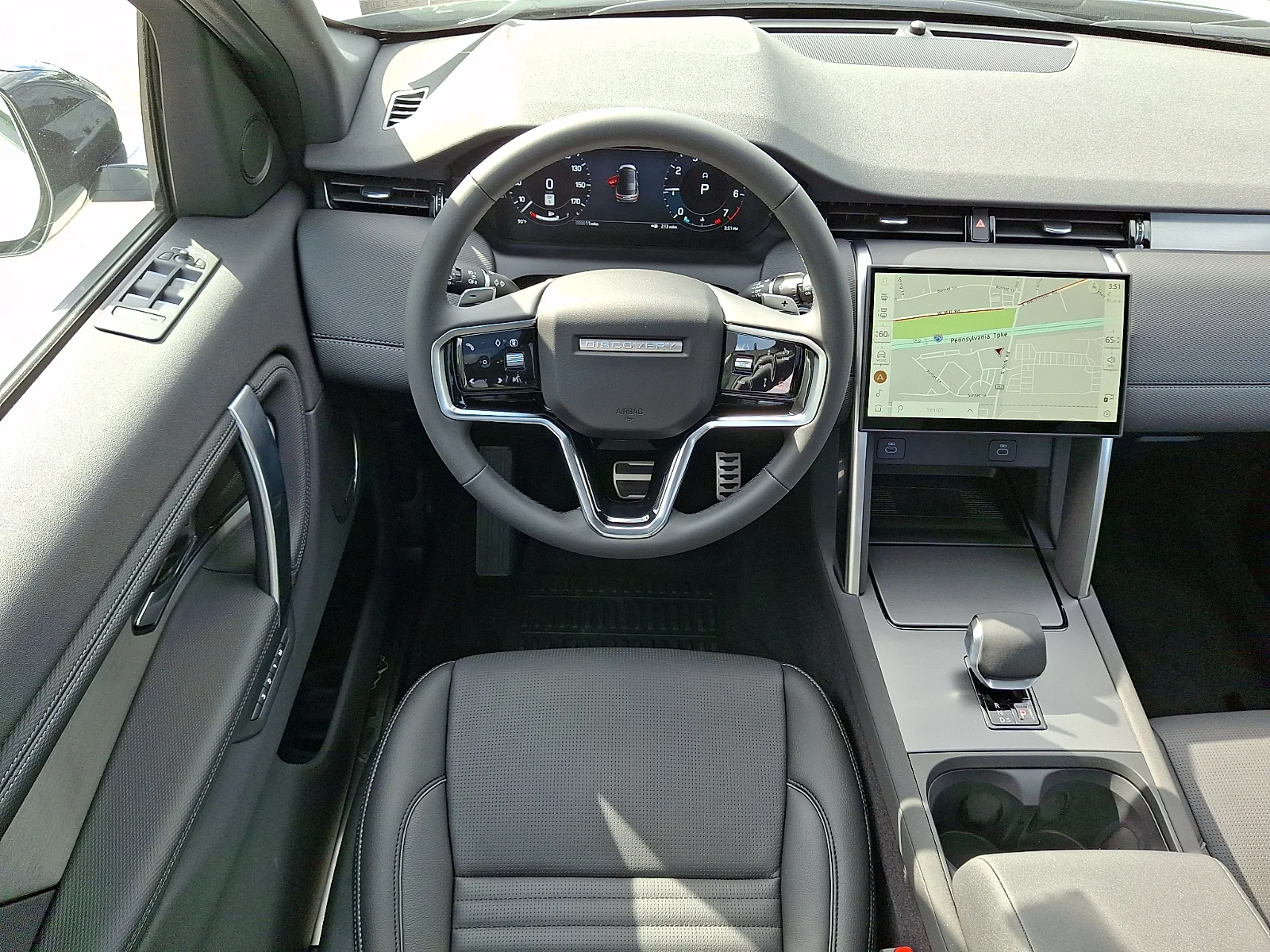 New 2026 Fuji White Land Rover Landmark image 4