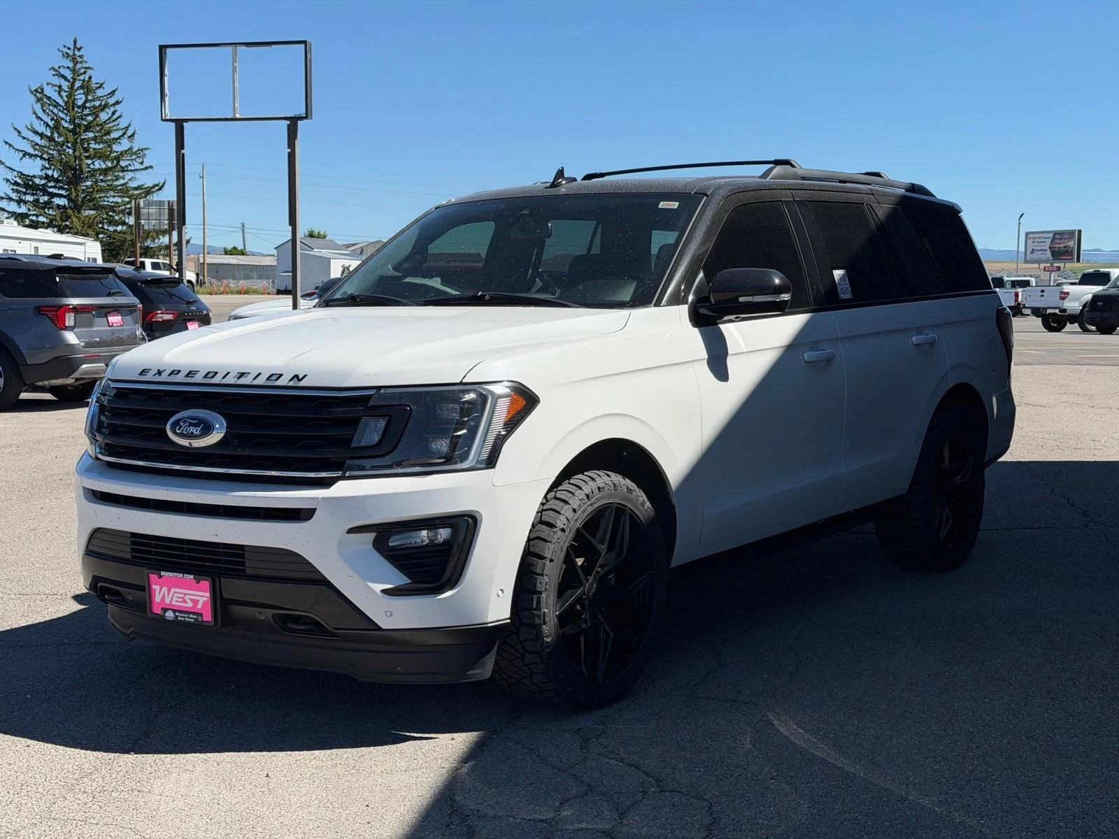 Used 2020 White Ford Limited image 5