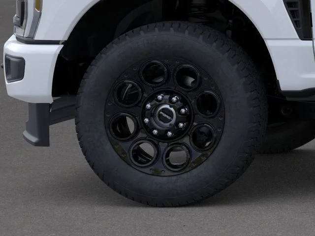 New 2026 Oxford White Ford XLT image 19