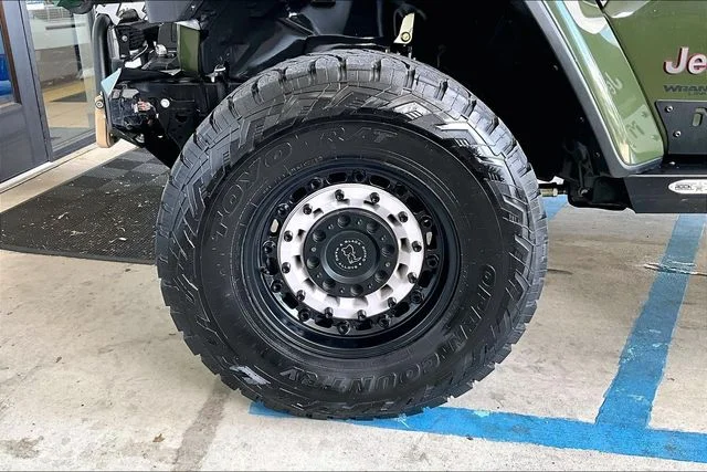 Used 2021 Green Jeep Unlimited Rubicon image 28