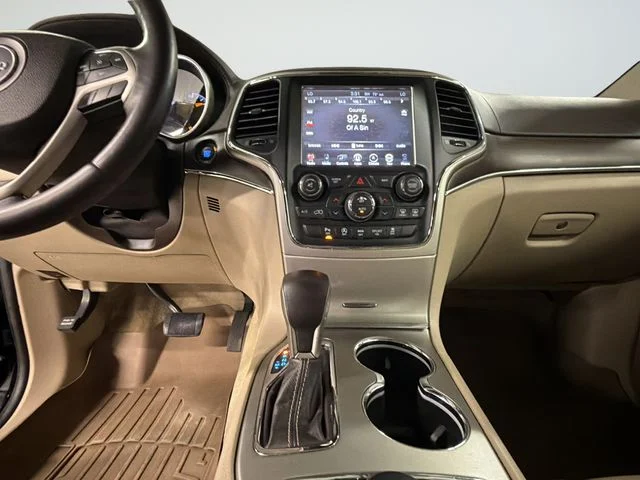 Used 2017 Black Jeep Overland image 14