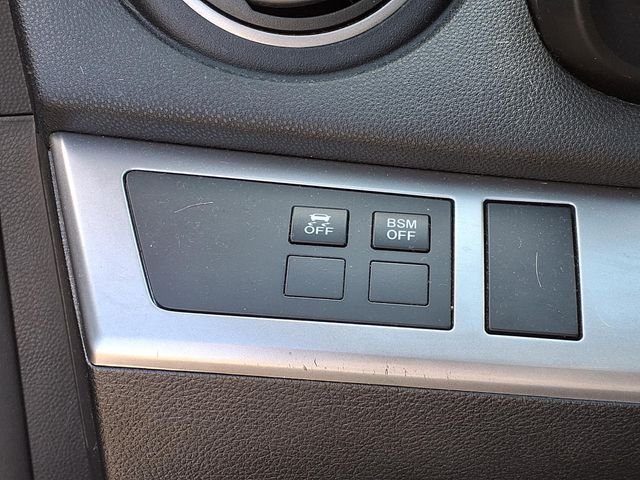 Used 2013 White Mazda i Touring image 21
