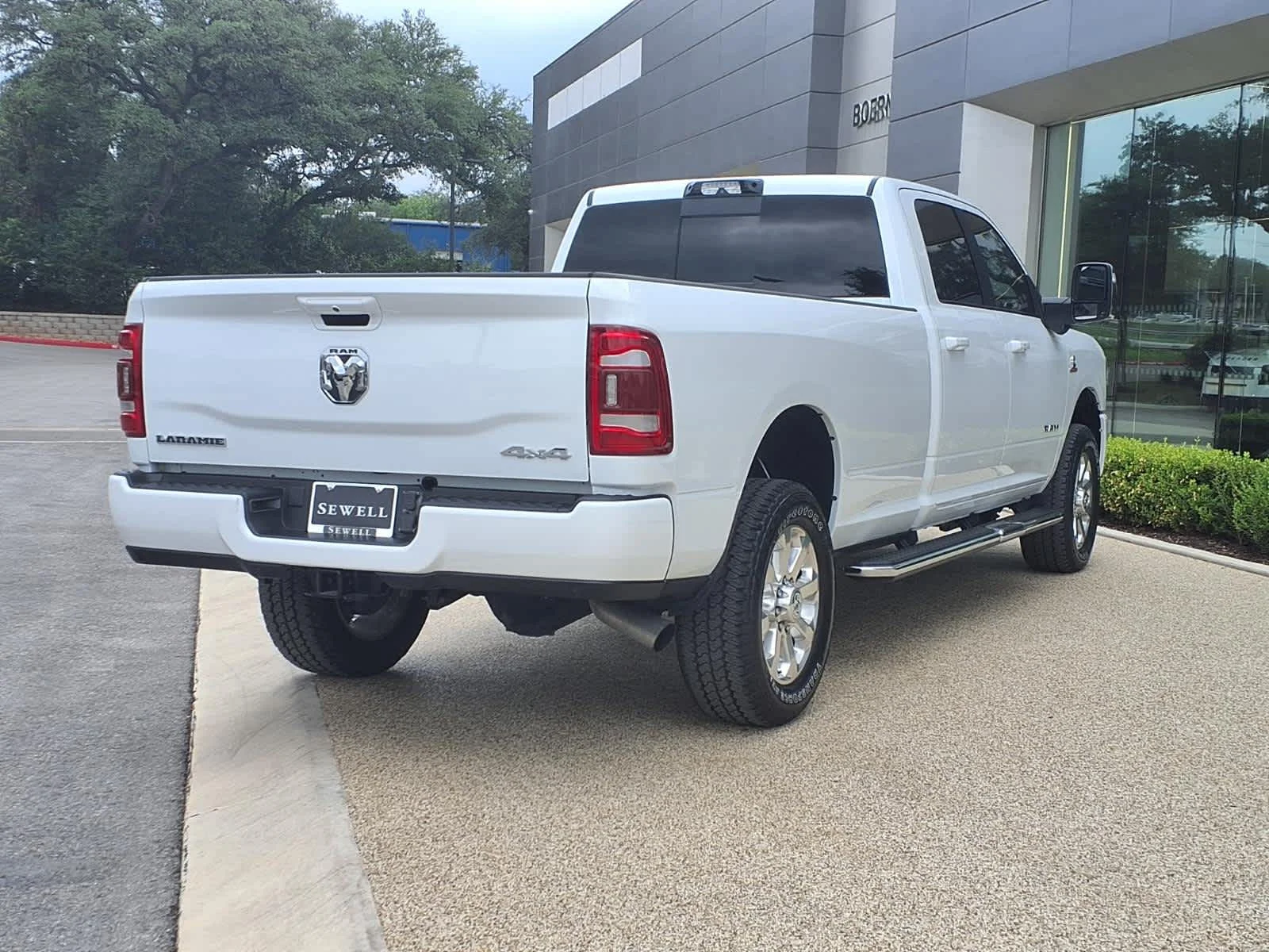 Used 2024 Pearl White Ram Laramie image 8