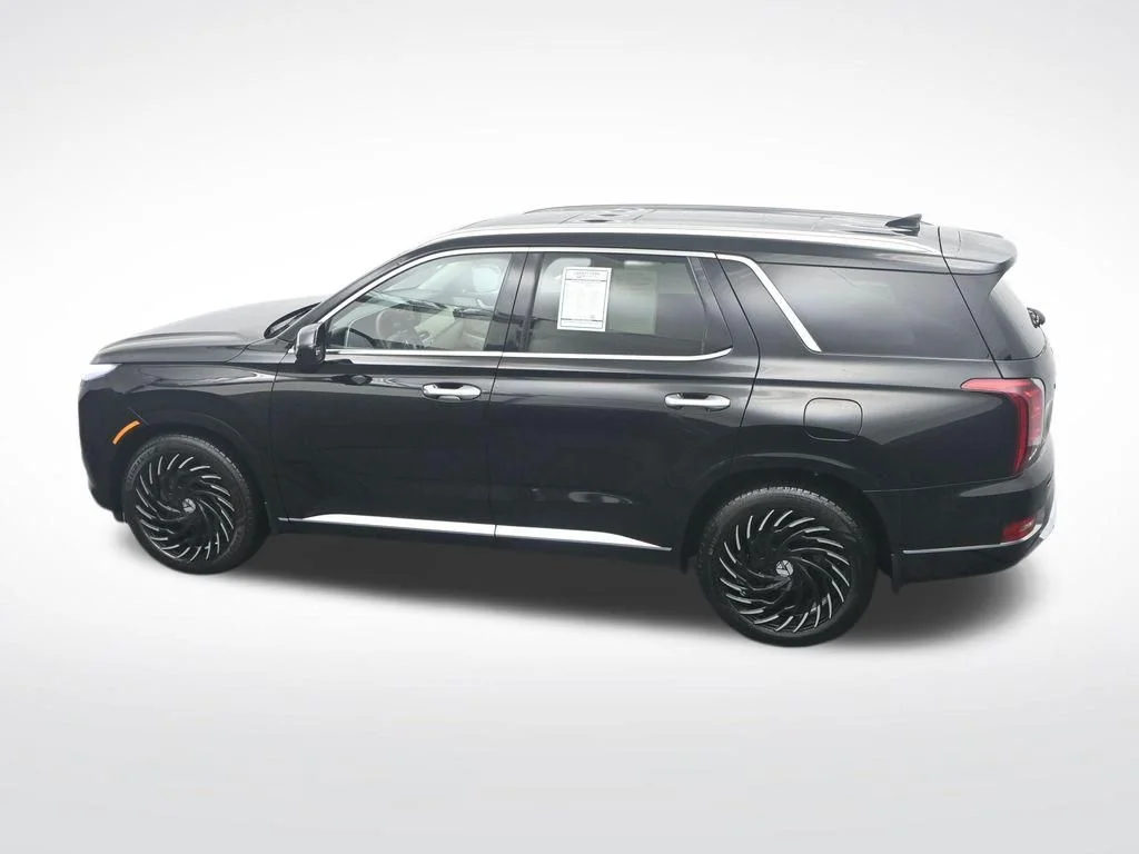Used 2020 Becketts Black Hyundai Limited image 38