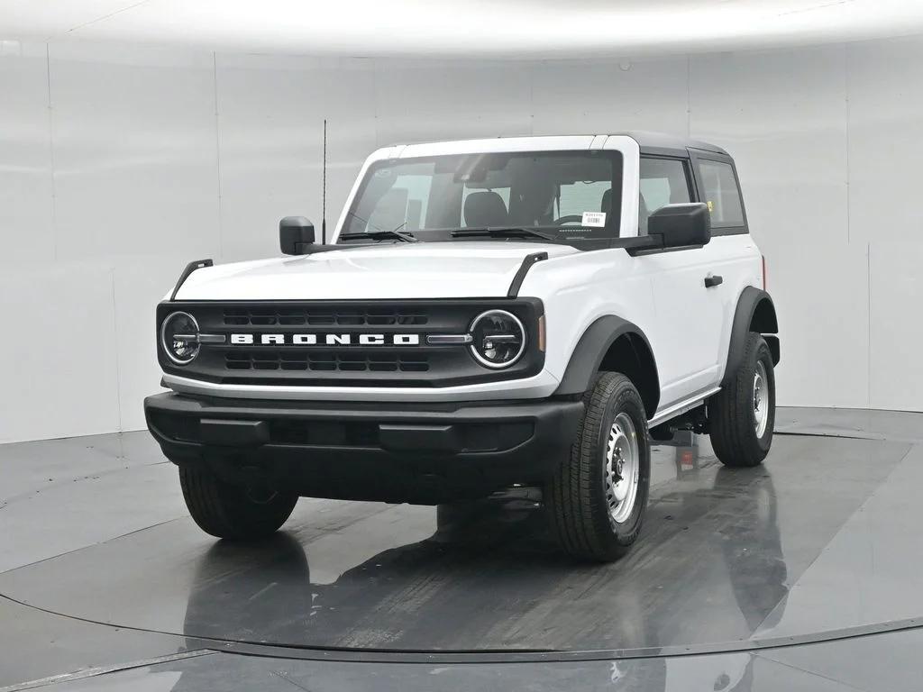 New 2026 Oxford White Ford Base image 51