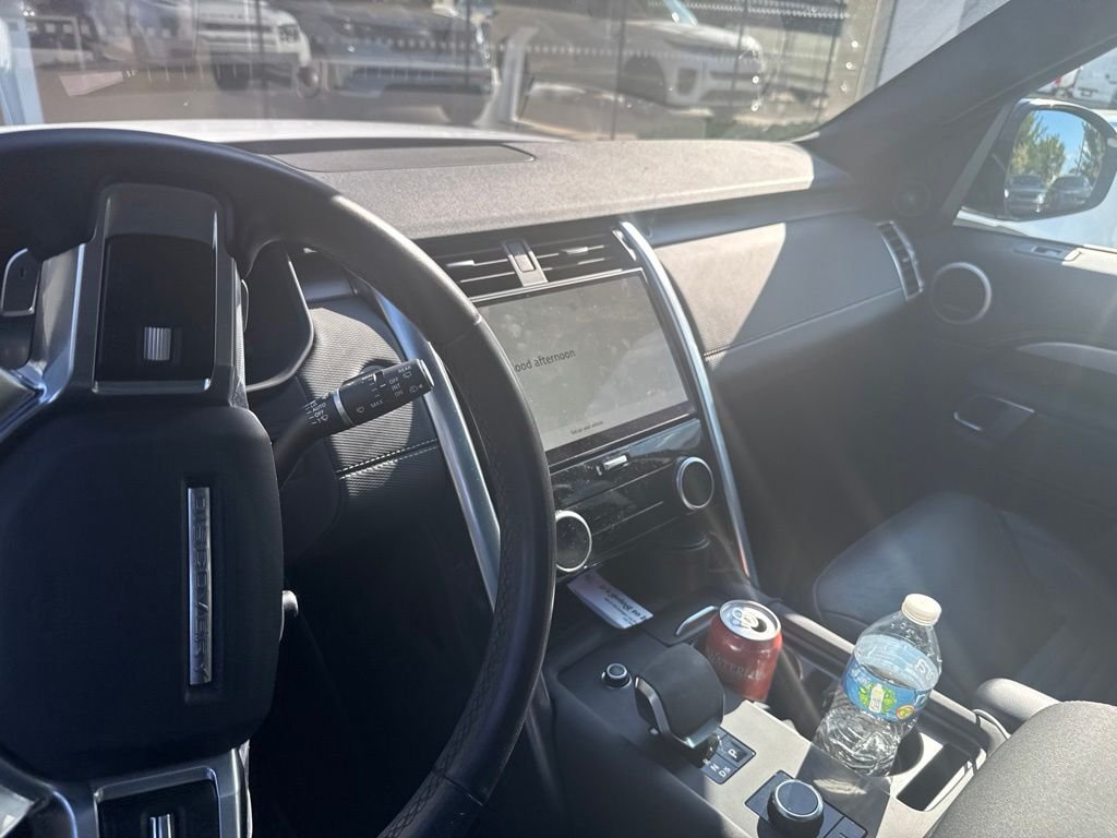 Used 2023 Fuji White Land Rover S R-Dynamic image 16