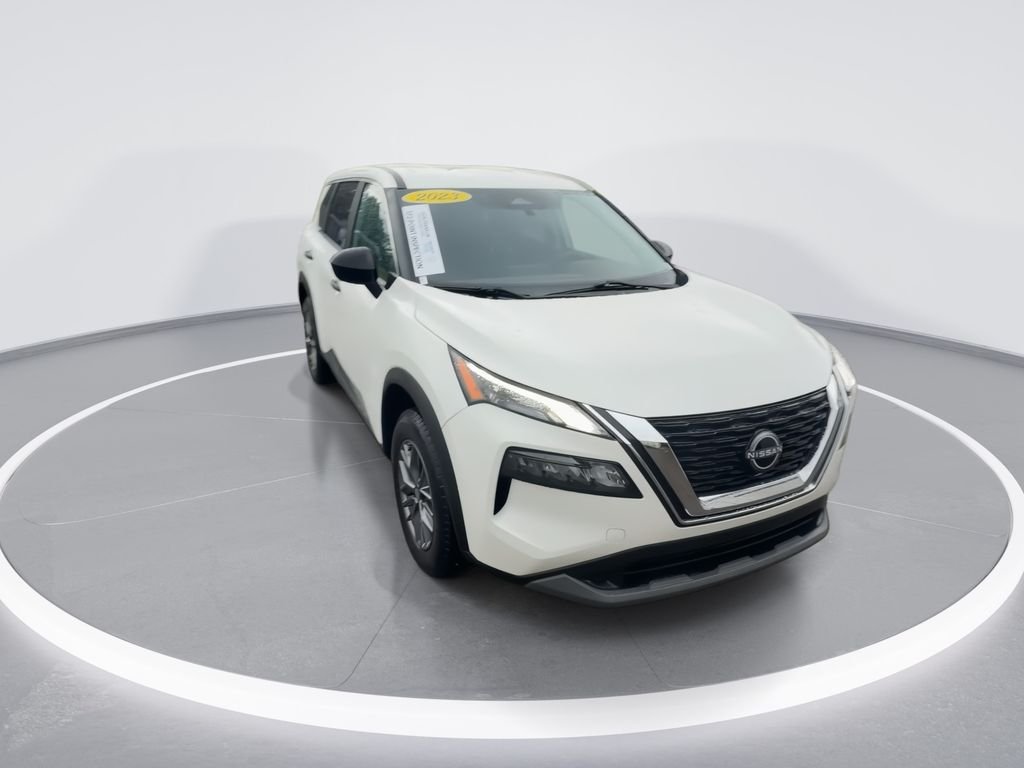 Used 2023 White Nissan S image 3